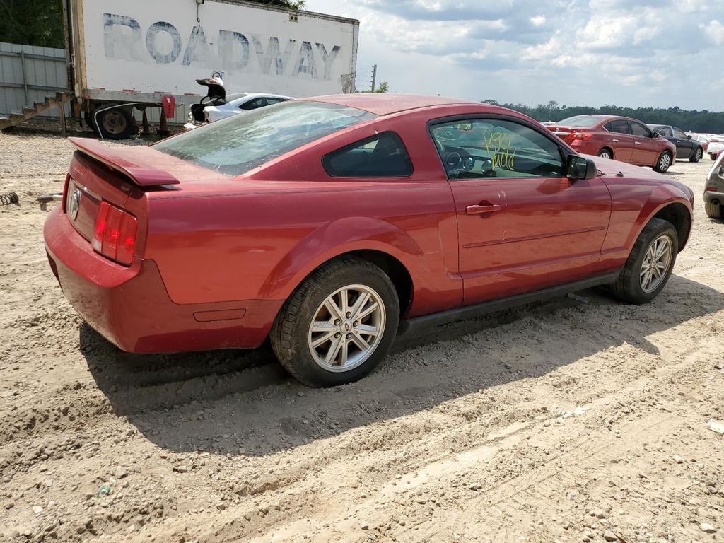 1ZVFT80N155219715-2005-ford-mustang-2