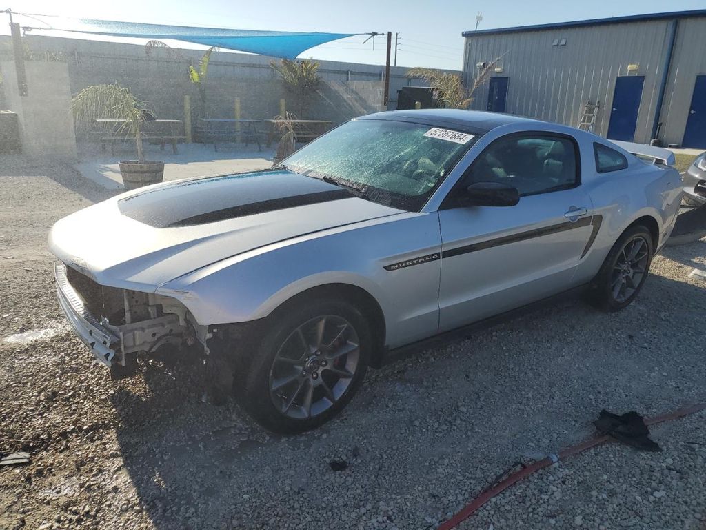 1ZVBP8AM4C5243111-2012-ford-mustang-0