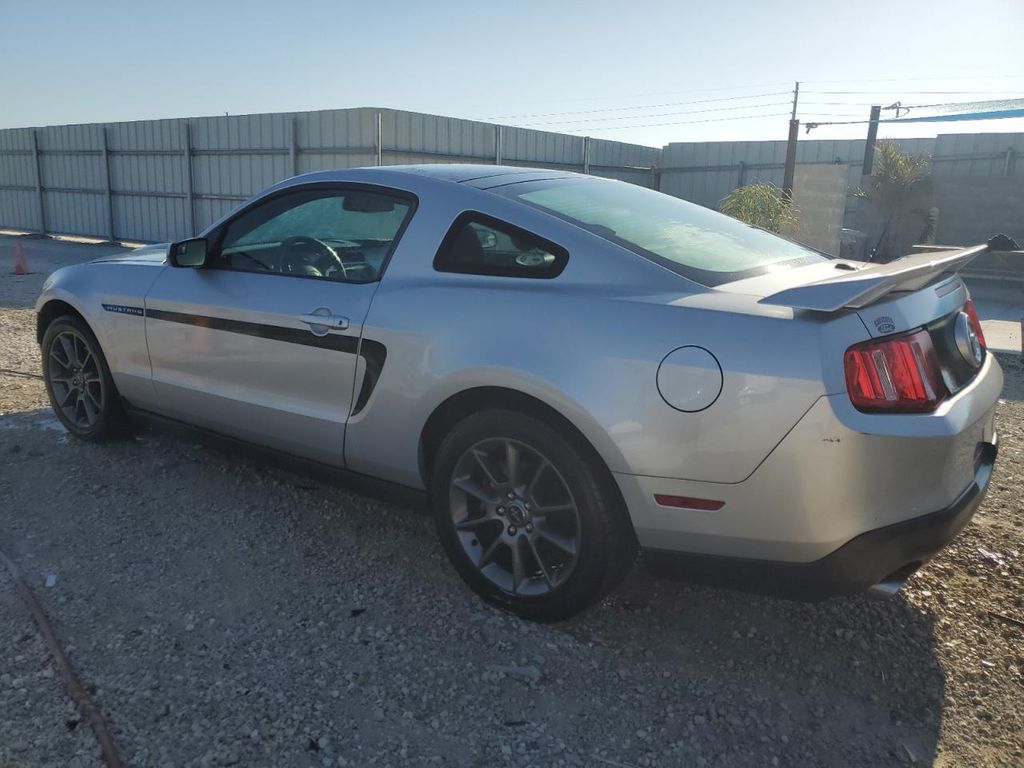 1ZVBP8AM4C5243111-2012-ford-mustang-1