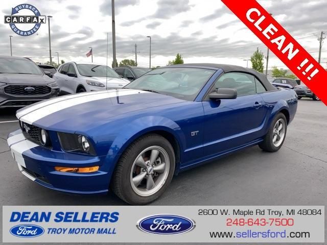 1ZVFT85H765115573-2006-ford-mustang-0