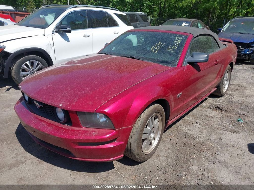1ZVHT85H255193072-2005-ford-mustang-1