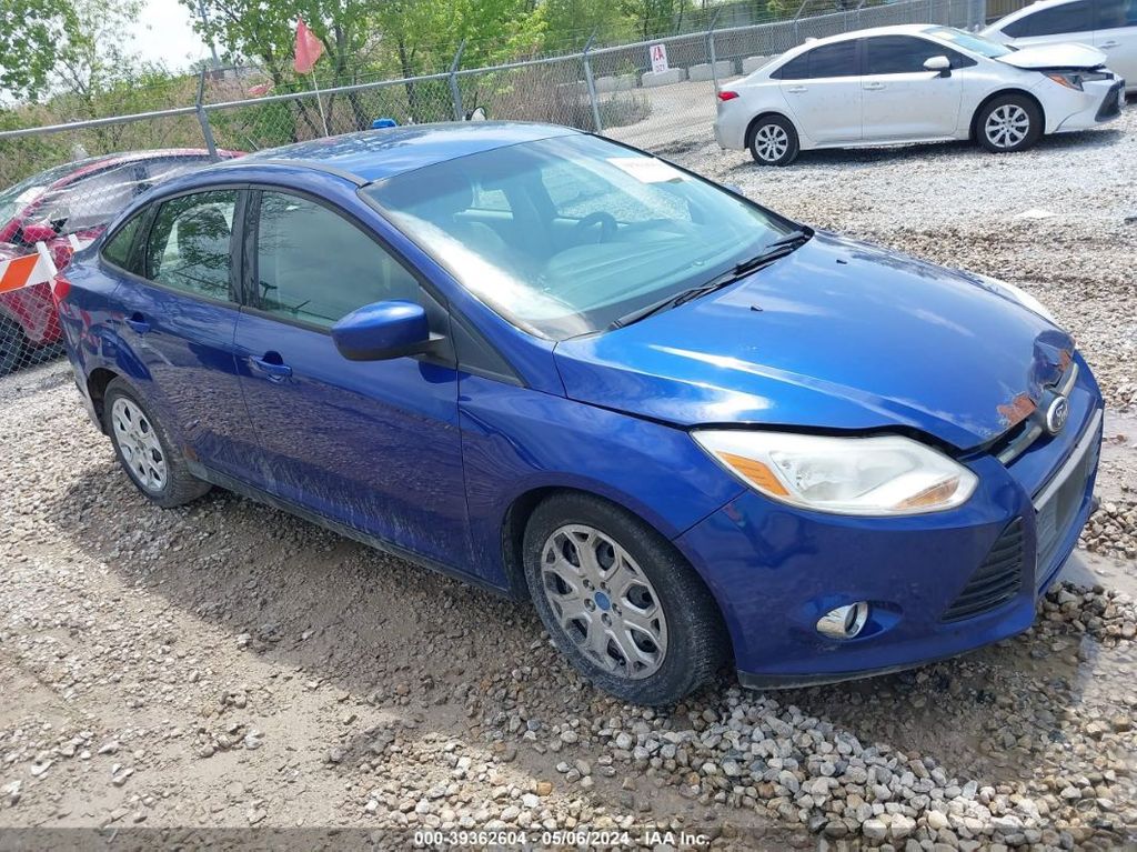 1FAHP3F2XCL405350-2012-ford-focus-0