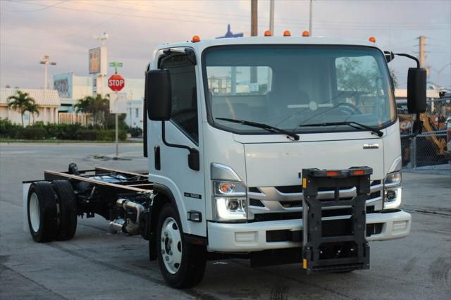 JALE5W169P7302013-2023-isuzu-trucks-nrr-0