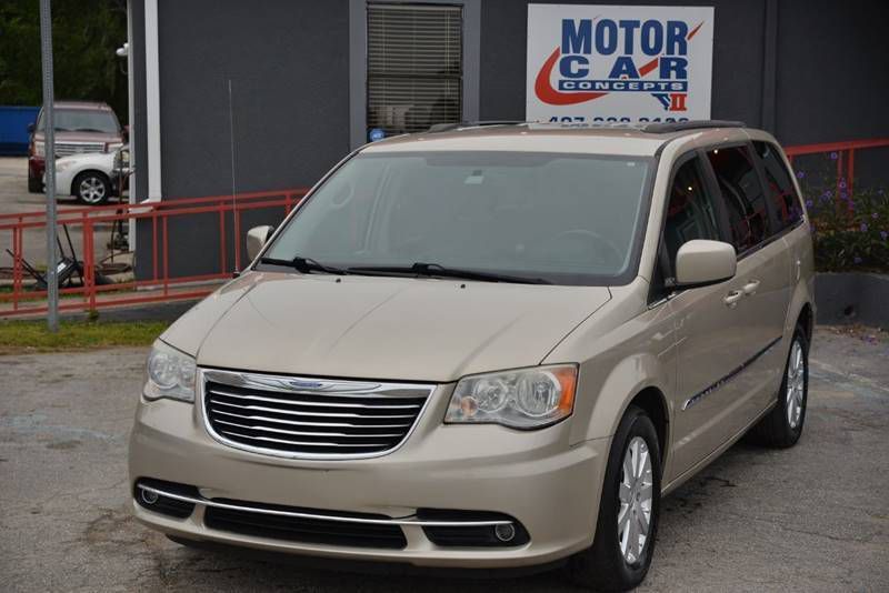 2C4RC1BGXER255458-2014-chrysler-town-and-country