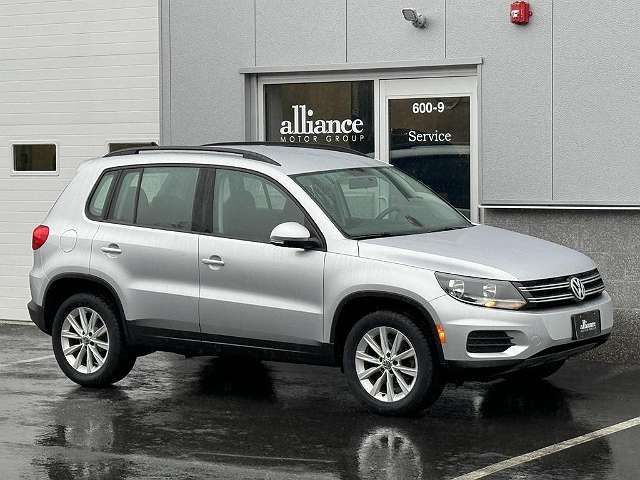 WVGBV7AX3HK046724-2017-volkswagen-tiguan-limited