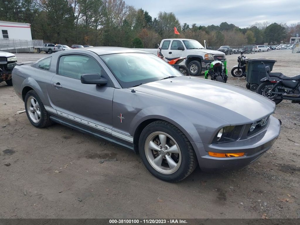 1ZVFT80NX75321064-2007-ford-mustang