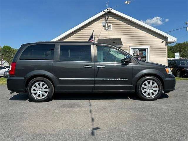 2C4RC1CG7CR413329-2012-chrysler-town-and-country