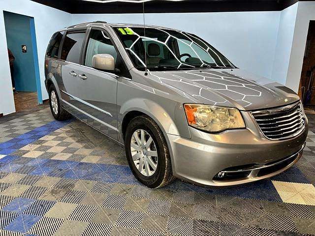 2C4RC1BG4DR793362-2013-chrysler-town-and-country-0