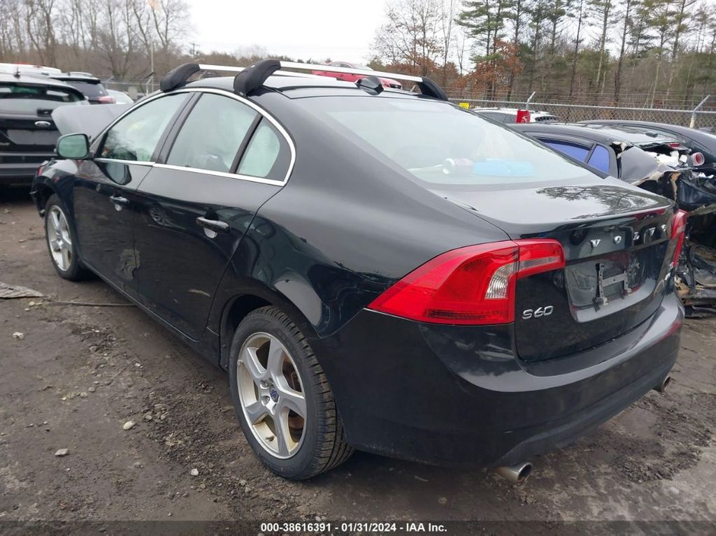 YV1612FH6D2171517-2013-volvo-s60-2