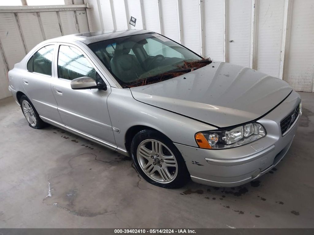 YV1RS592052467623-2005-volvo-s60