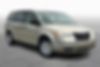 2A8HR44H48R695559-2008-chrysler-town-and-country-1