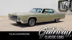 2Y82A815361-1972-lincoln-continental