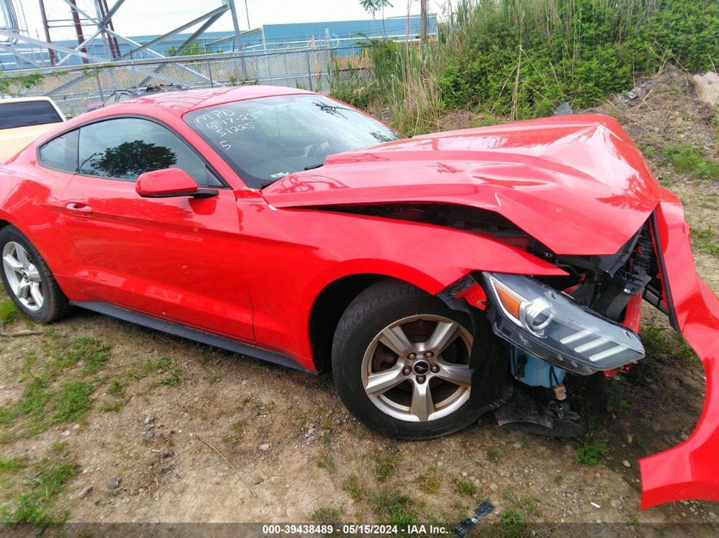 1FA6P8AM9F5374906-2015-ford-mustang