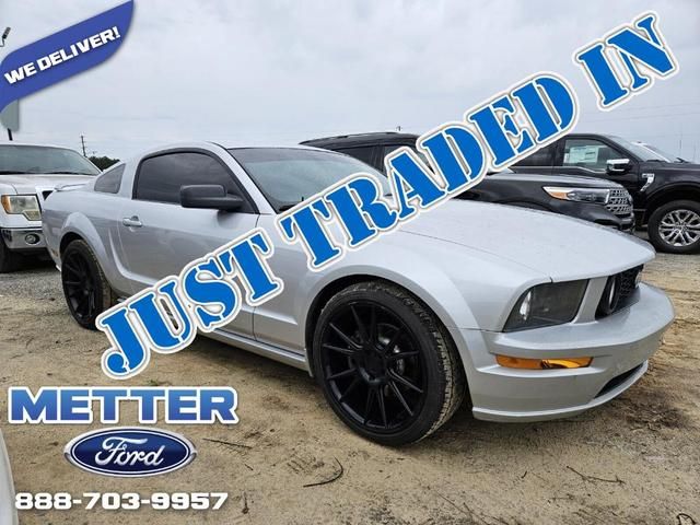 1ZVHT82H065162361-2006-ford-mustang