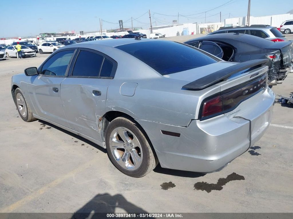 2C3CDXHG6CH169861-2012-dodge-charger-2