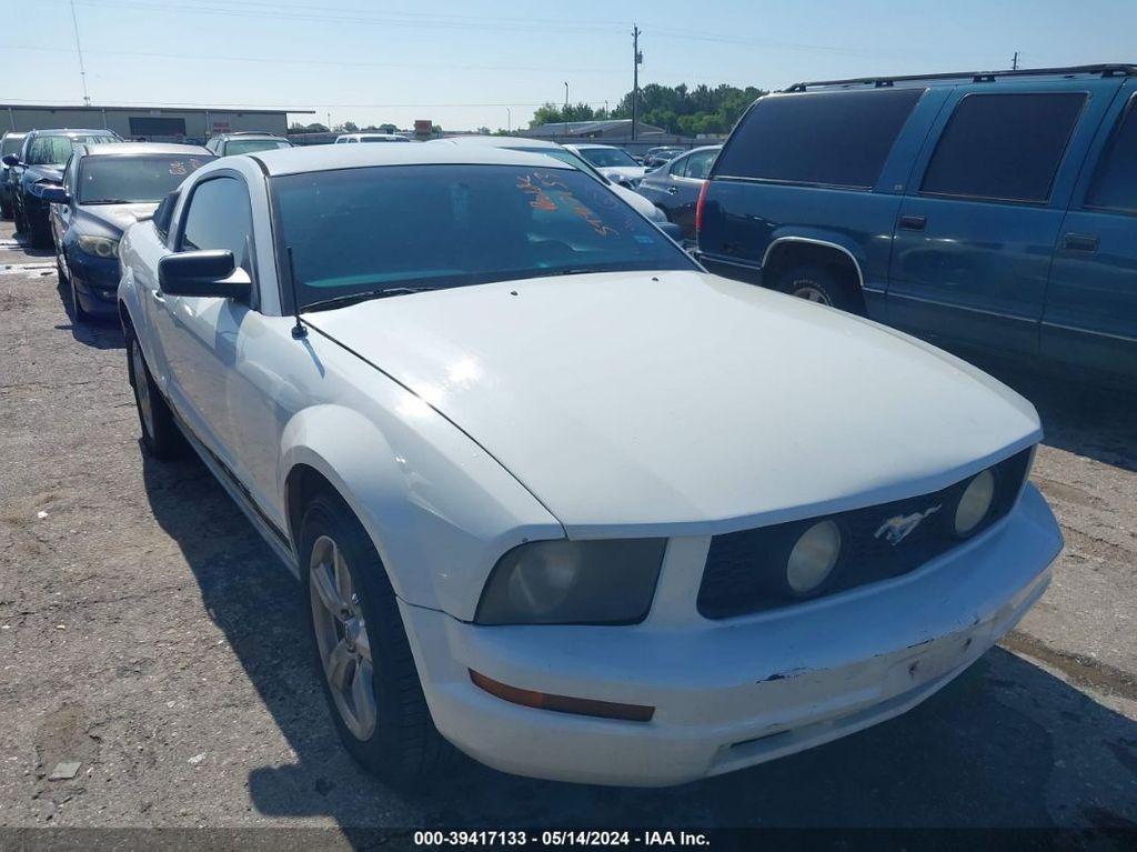 1ZVFT80N475342170-2007-ford-mustang