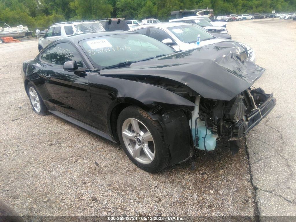 1FA6P8AM6H5217286-2017-ford-mustang
