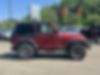 1J4FY29P9WP757374-1998-jeep-wrangler-2