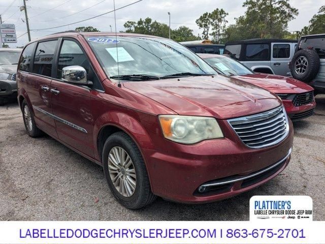 2C4RC1CG1CR303473-2012-chrysler-town-and-country-0