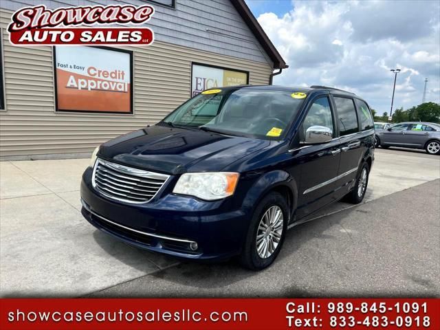 2C4RC1CGXDR653380-2013-chrysler-town-and-country-0