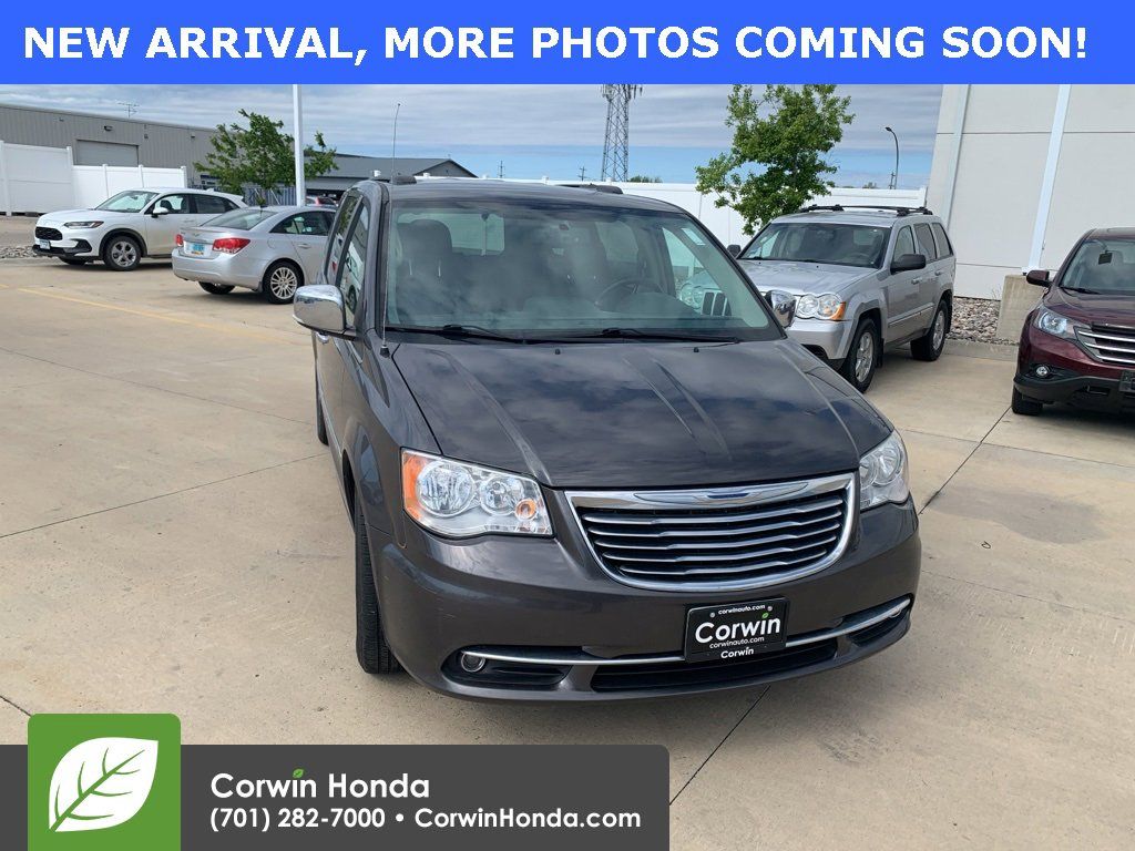 2C4RC1CG1FR521840-2015-chrysler-town-and-country