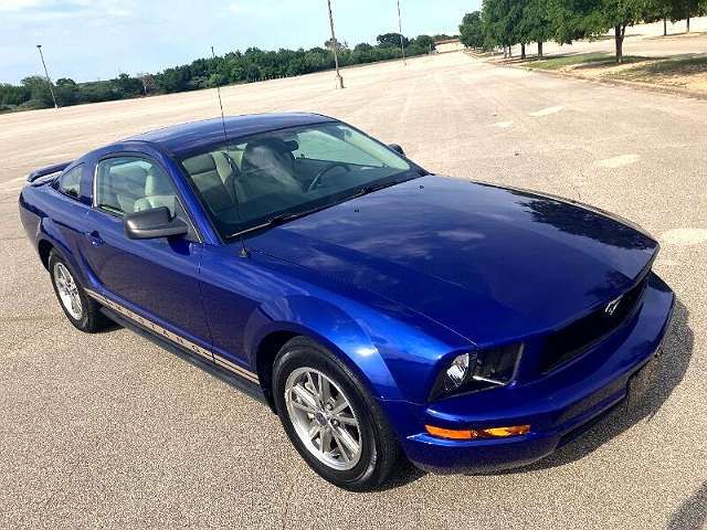 1ZVHT80N955257654-2005-ford-mustang