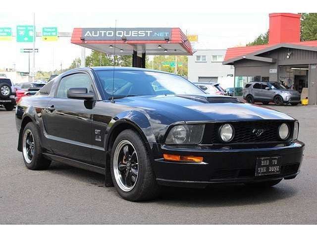 1ZVHT82H755100129-2005-ford-mustang