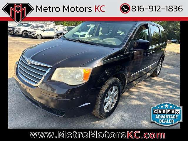 2A4RR5D18AR300979-2010-chrysler-town-andamp-country