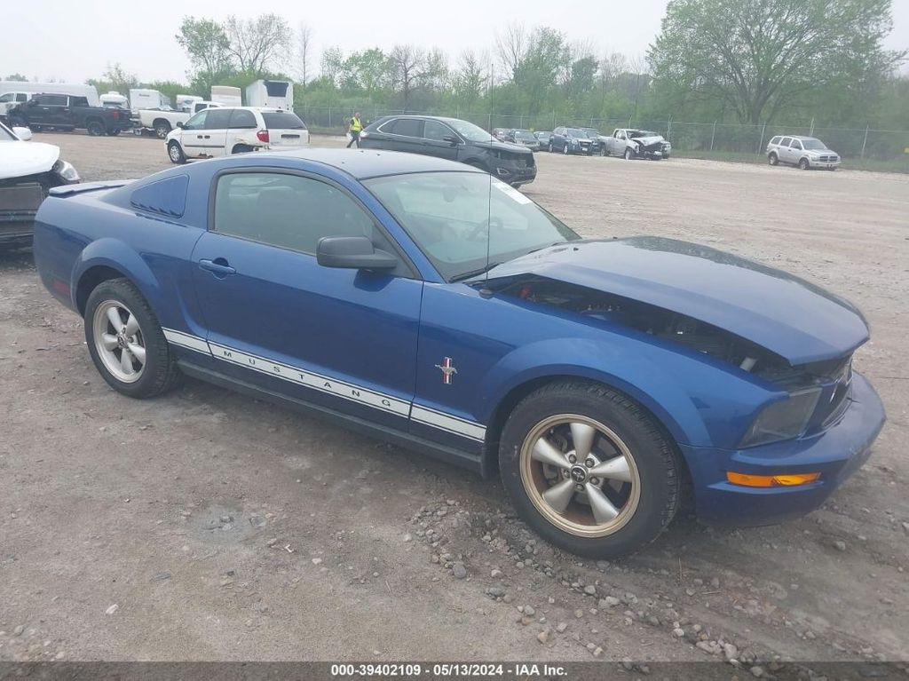 1ZVHT80N185157035-2008-ford-mustang