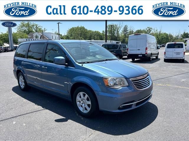 2A4RR5DG3BR768642-2011-chrysler-town-and-country