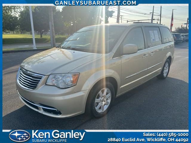 2A4RR5DG4BR771226-2011-chrysler-town-and-country