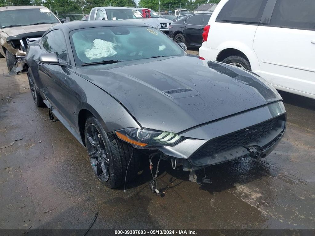 1FA6P8TH1J5161747-2018-ford-mustang