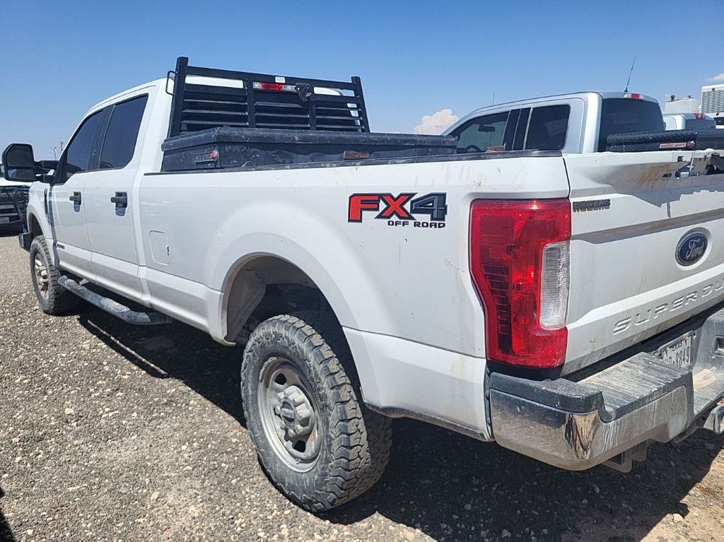 1FT7W2BT2KED13685-2019-ford-f-250