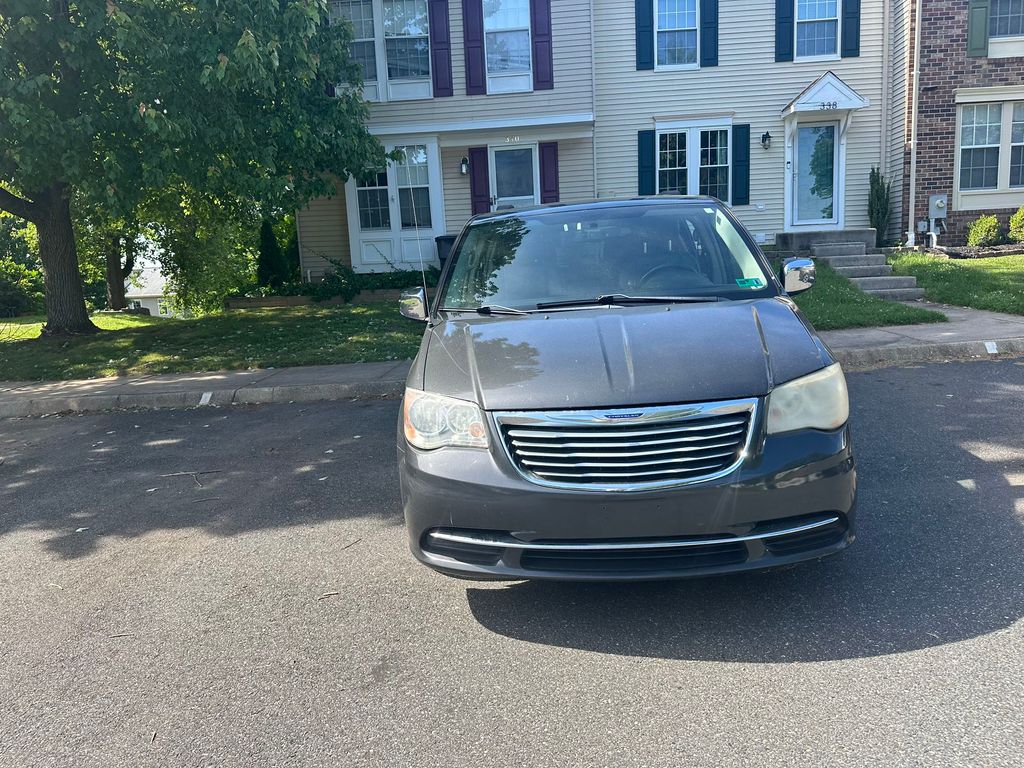 2C4RC1CG1CR144003-2012-chrysler-town-and-country