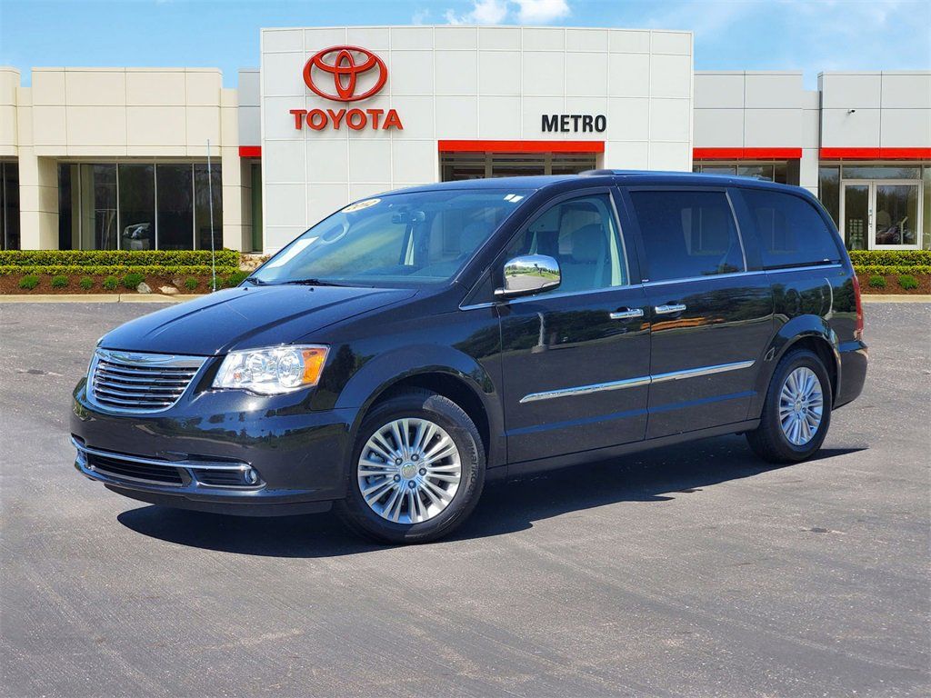 2C4RC1GG8CR169605-2012-chrysler-town-and-country-0