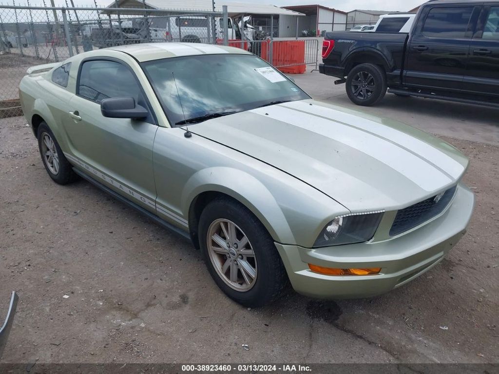 1ZVFT80N765259184-2006-ford-mustang