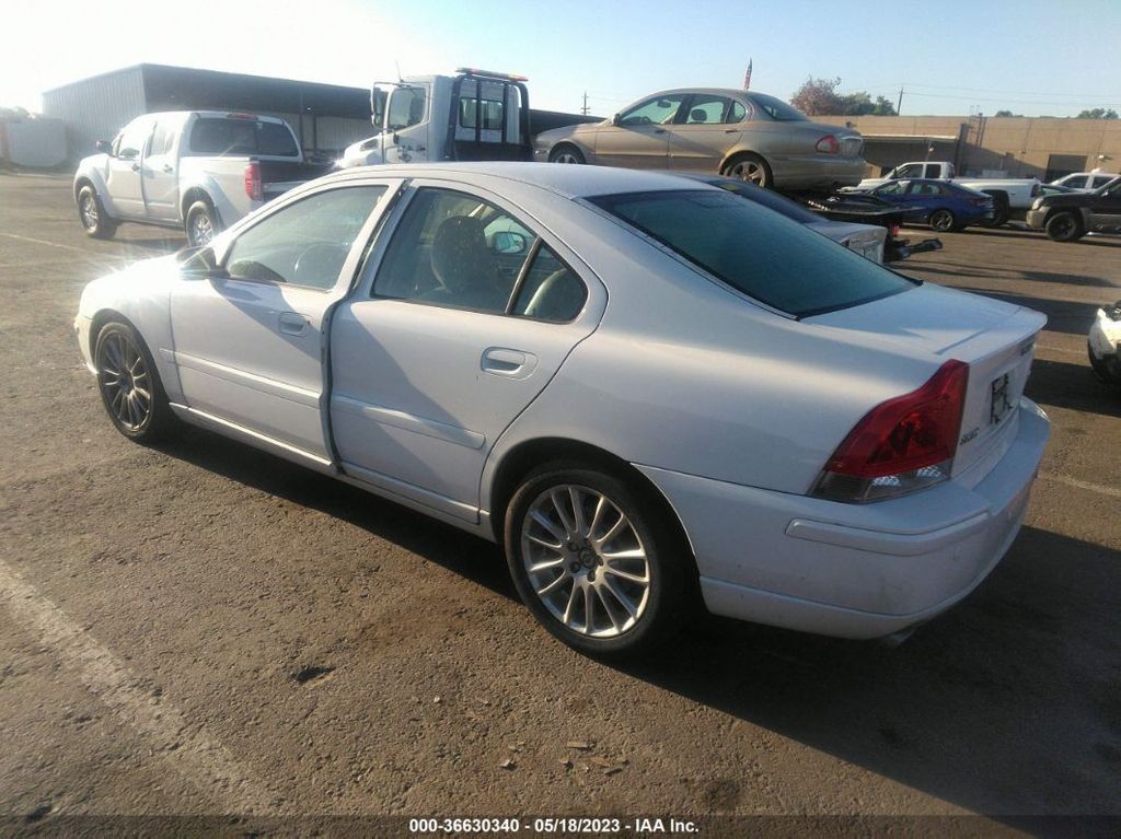 YV1RS592082683184-2008-volvo-s60-2