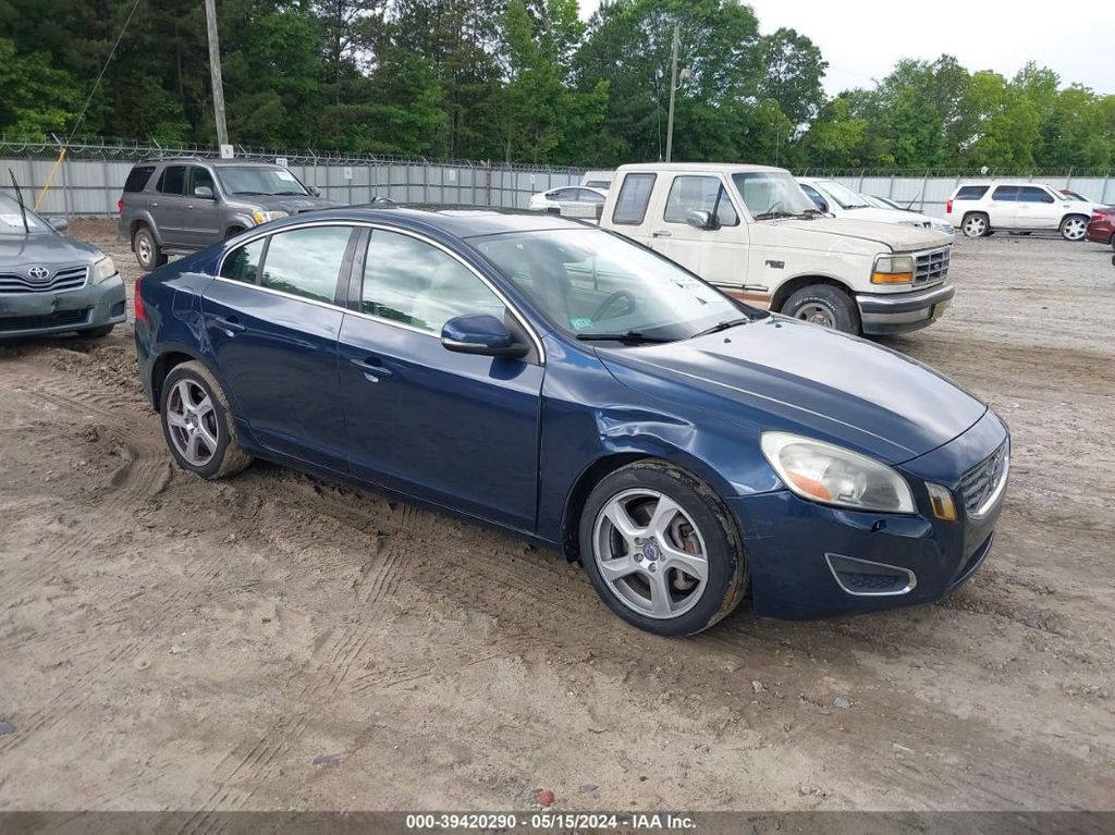 YV1612FH1D2178570-2013-volvo-s60