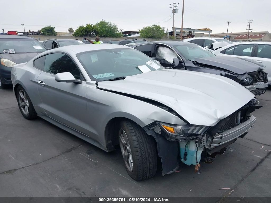 1FA6P8AM1H5346424-2017-ford-mustang
