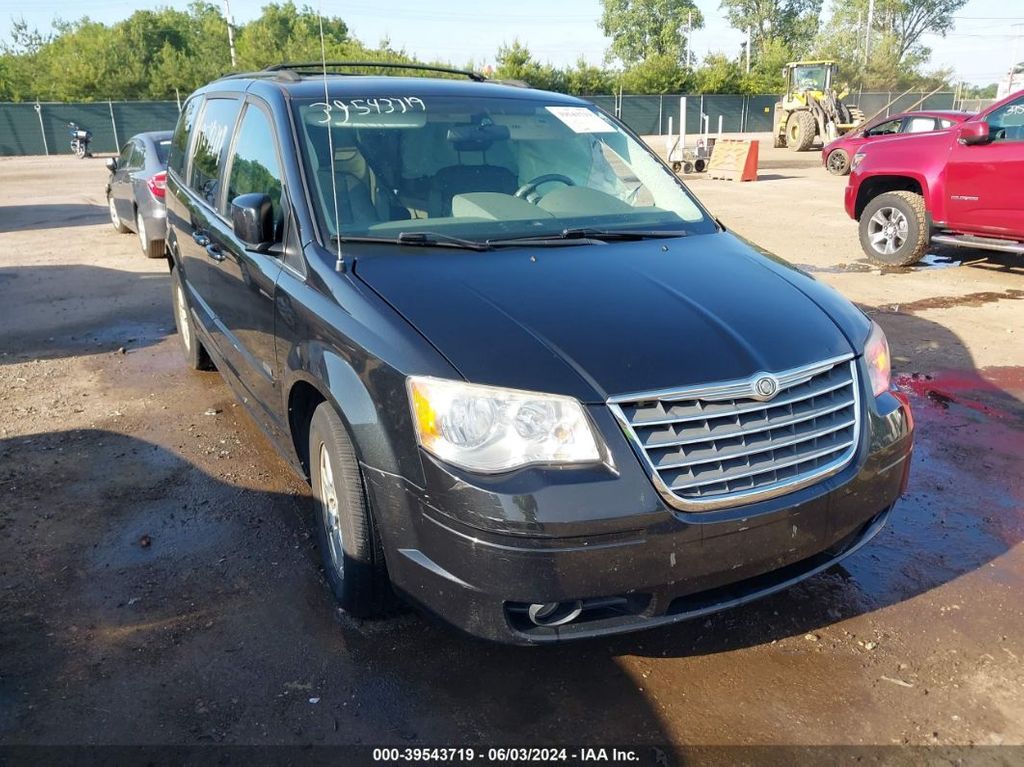 2A8HR54PX8R823784-2008-chrysler-town-and-country