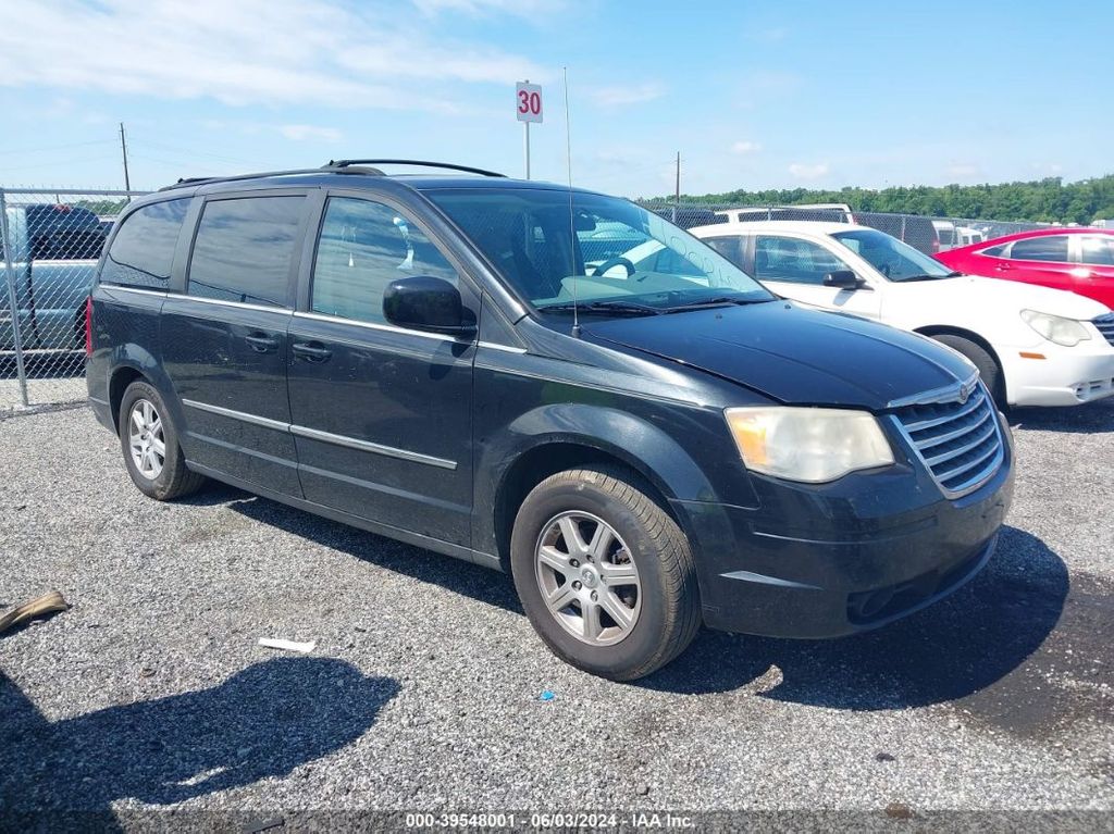 2A4RR5D18AR351897-2010-chrysler-town-and-country