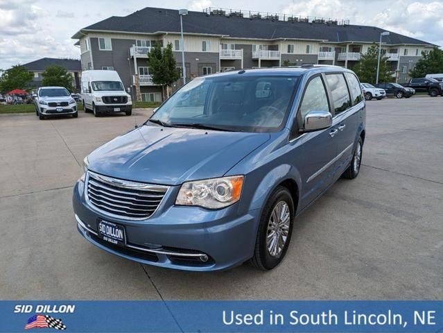 2A4RR6DG2BR784594-2011-chrysler-town-andamp-country