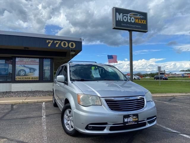 2A4RR5DG8BR666284-2011-chrysler-town-andamp-country