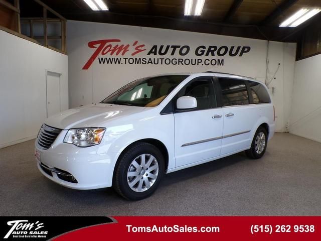2C4RC1BG1GR269901-2016-chrysler-town-and-country