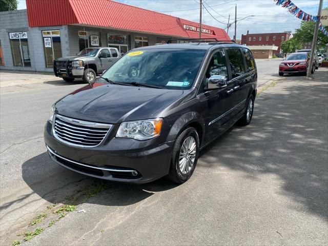 2C4RC1CG7GR246590-2016-chrysler-town-and-country
