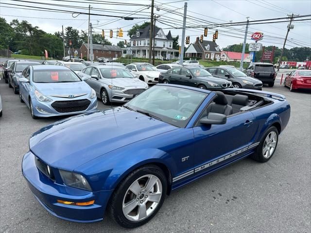 1ZVFT85H465129821-2006-ford-mustang