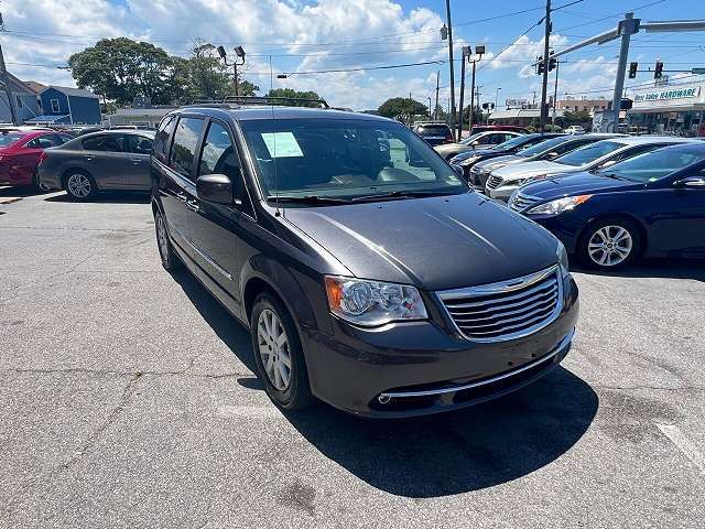 2C4RC1BGXFR729927-2015-chrysler-town-and-country