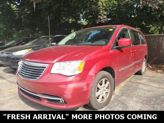 2A4RR5DG1BR618514-2011-chrysler-town-andamp-country-0