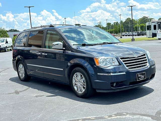 2A8HR64X98R713251-2008-chrysler-town-and-country